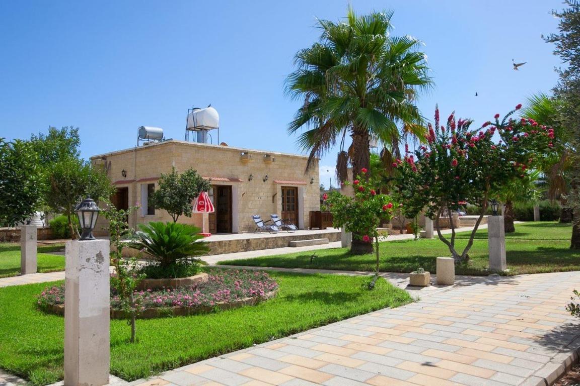 Glaro Garden Hotel Agia Trias Экстерьер фото